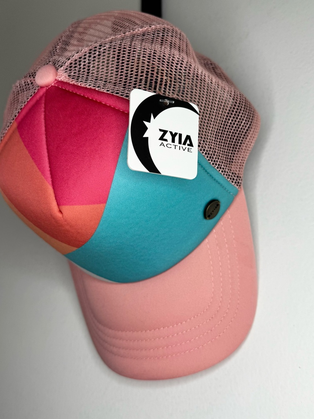 Zyia Active Pink Modern Geometric Print Trucker Hat Women’s NEW W Tags Outdoors